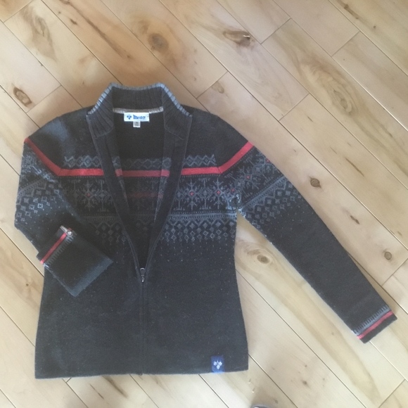 Nordic  Sweater - Picture 2 of 5